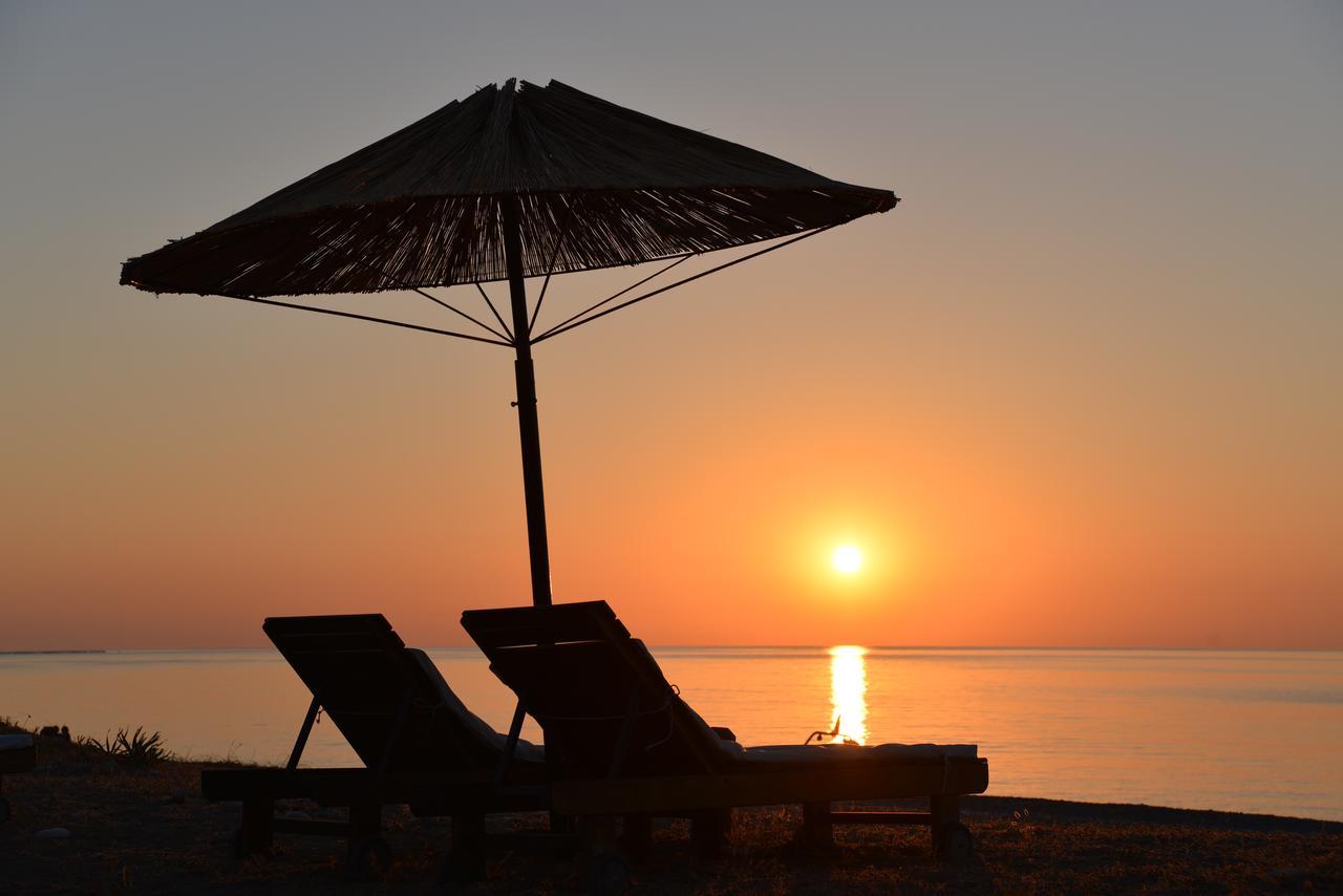 Arcadia Hotel Çıralı Buitenkant foto