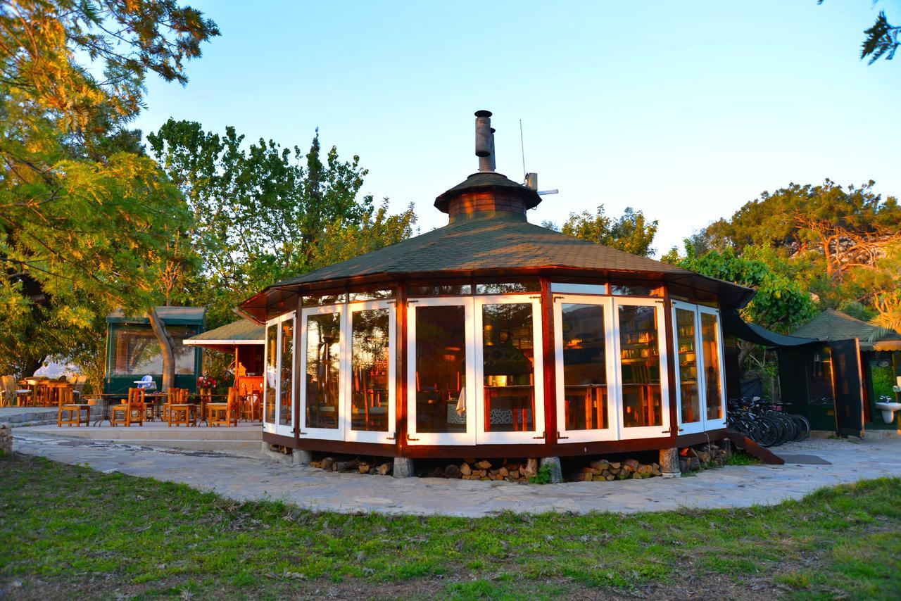 Arcadia Hotel Çıralı Buitenkant foto